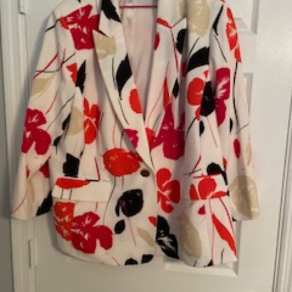 Nipon Boutique	24w	lined jacket with single button closure;black/red/tan/white - Picture 2 of 2